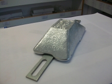 Rumpfanode Zink 0,2kg mit Laschen fr Bolzenmontage HZ-2