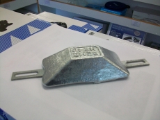 Rumpfanode Zink 0,2kg mit Laschen fr Bolzenmontage HZ-2