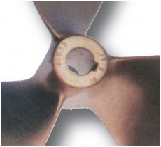3-Blatt Schiffsschraube bronze Typ E13 Steigung = 16 x 11 Welle = 30 mm