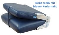 Komfortabler Sitz mit einklappbarer Rckenlehne. Farbe Wei