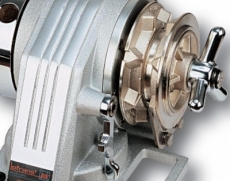 ANKERWINDE MODELL KOBRA geeignet f�r Boote von 7,5-11 m Kettennu� f�r 10 mm 12V /1000W