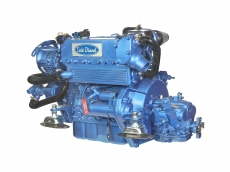 Dieselmotor Sole Mini 55 Turbo mit 4 Zylindern 52 PS mit Saildrive Technodrive SeaProp 60 2,15 und Polyesterfundament