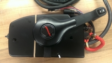 Mercury Schaltbox 10-Pin AMP mit E-Start, Zündschloss und Power-Trimm Mercury Schaltbox 10-Pin AMP mit E-Start, Zündschloss und Power-Trimm