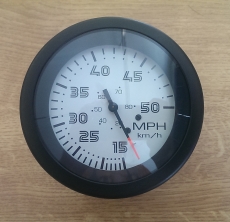 Tachometer mit Pitotrohrsensor (Staudruck) 15-50 mph bzw. 20-80 kmh Tachometer mit Pitotrohrsensor (Staudruck) 15-50 mph bzw. 20-80 kmh