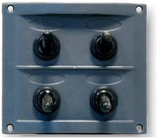 Schalttafel 12 V mit 4 Schaltern schwarze Kunststoff-Schalttafel BBN1 Schalttafel 12 V mit 4 Schaltern schwarze Kunststoff-Schalttafel BBN1