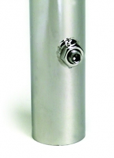 Relingstütze aus Edelstahl, drehbar auf dem Halter, 625mm lang Vorschriftsmäßiges Modell ORC. Relingstütze aus Edelstahl, drehbar auf dem Halter, 625mm lang Vorschriftsmäßiges Modell ORC.