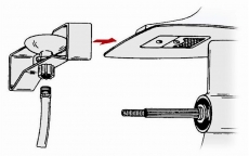 Motor Flusher B mit Wasseranschluss unter der Antikavitationsplatte